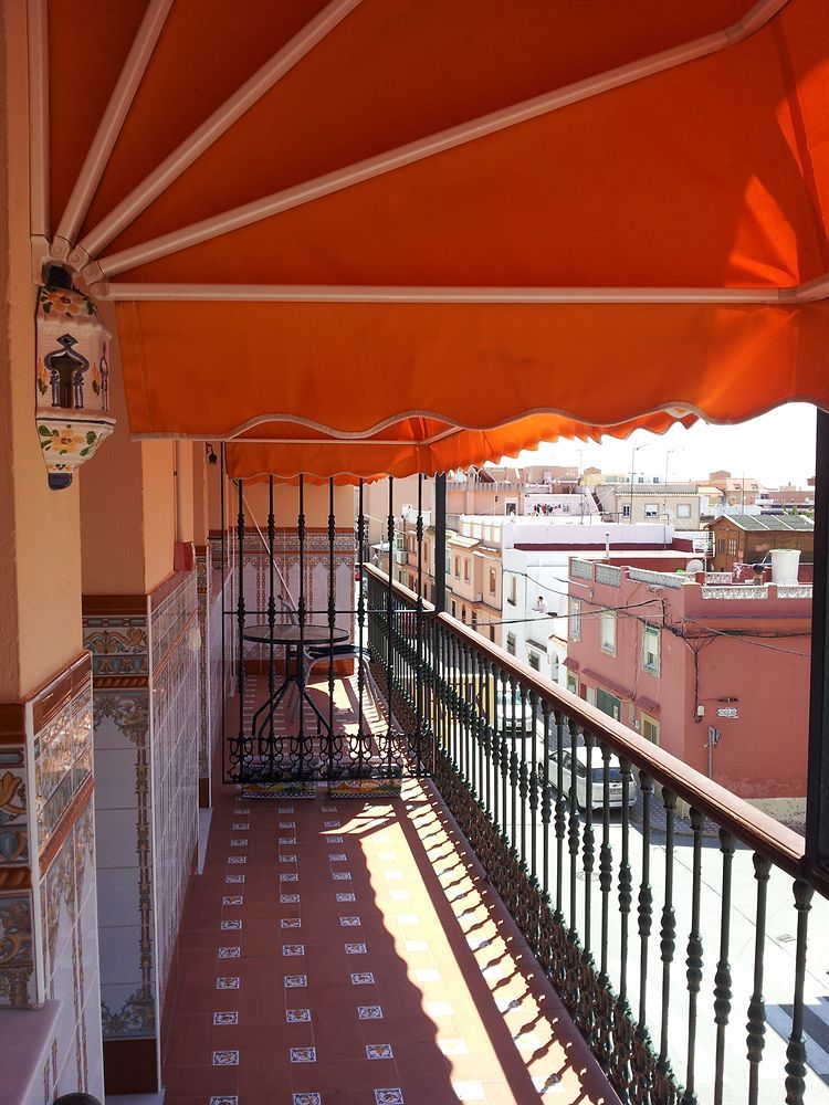 Hostal Tarik Hotel Tarifa Exterior photo